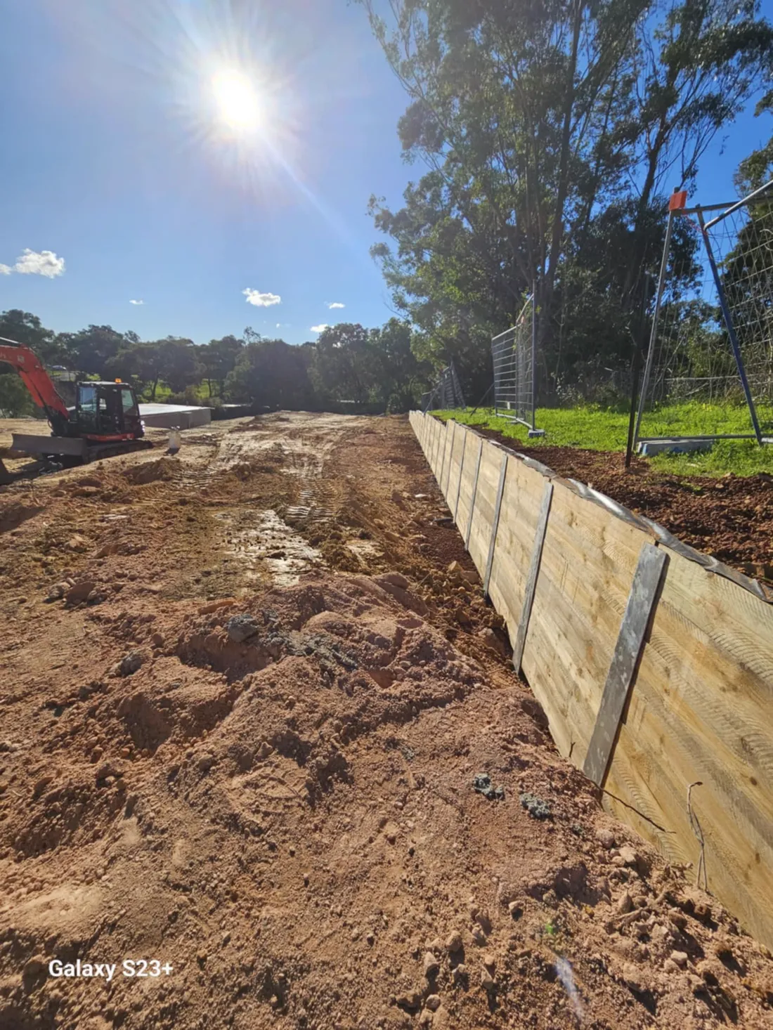 Tan woodgrain retaining wall